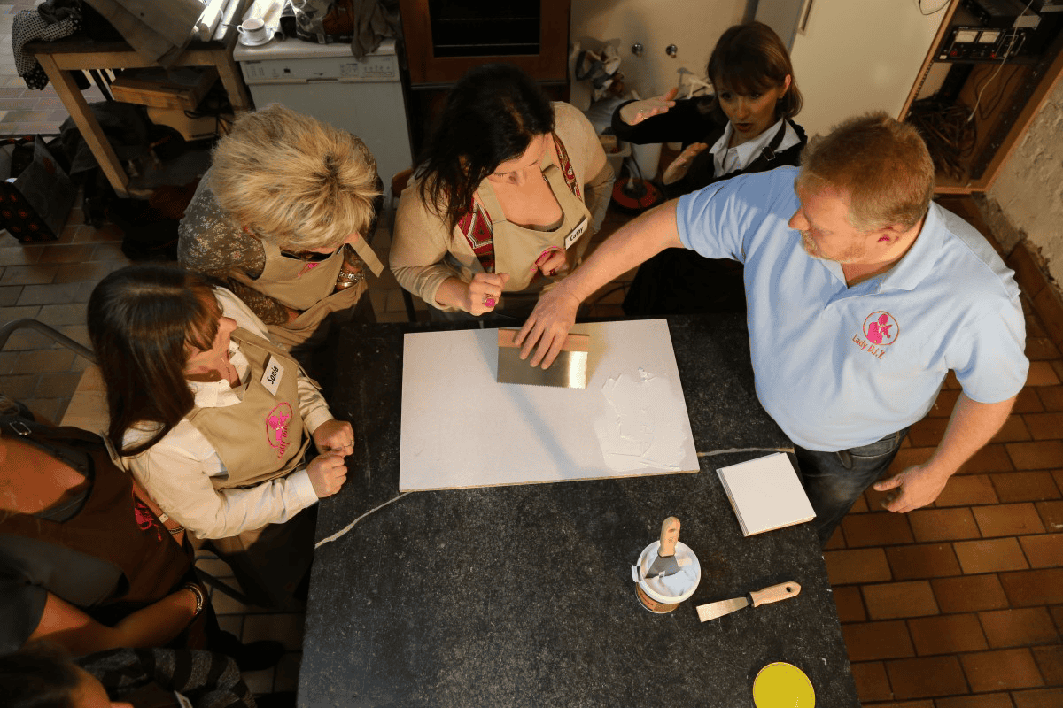 BEAT HANDYMAN SERVICES FOR YOUR HOME